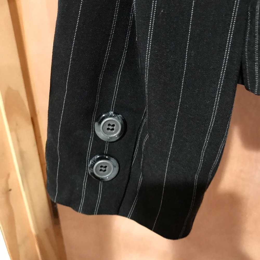 Jacket - Picture 5 of 5